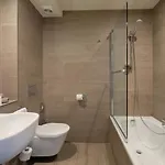 Le Cote 4* Waterloo