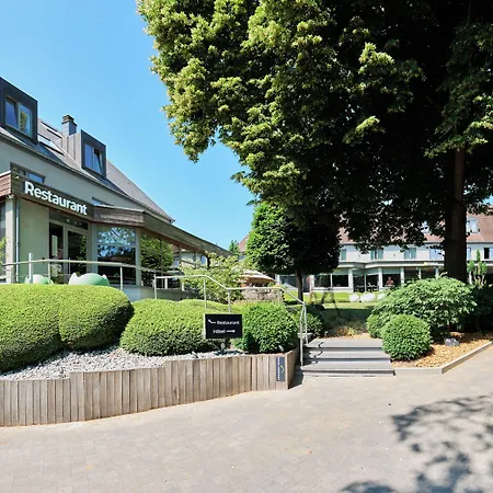 Le Côté 4* Waterloo