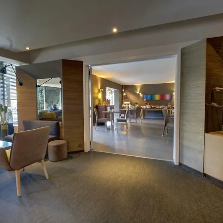 Le Cote 4* Waterloo