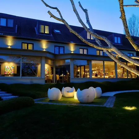 Le Cote 4* Ватерлоо